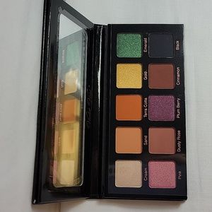 ✨️SALE✨️Violet Voss Essentials Pro Series Palette